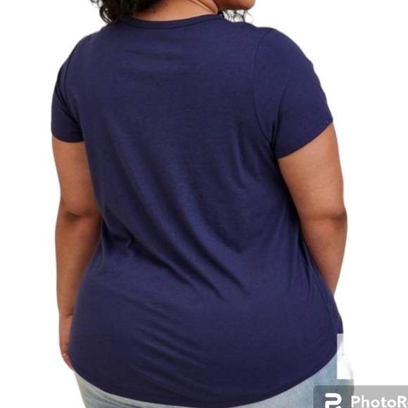 + Torrid navy blue vneck short sleeve relaxed fit short sleeve tshirt - Picture 3 of 11